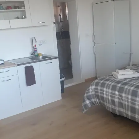 Udobna Soba Sa Prelepim Pogledom #4 3* מלאדנובץ